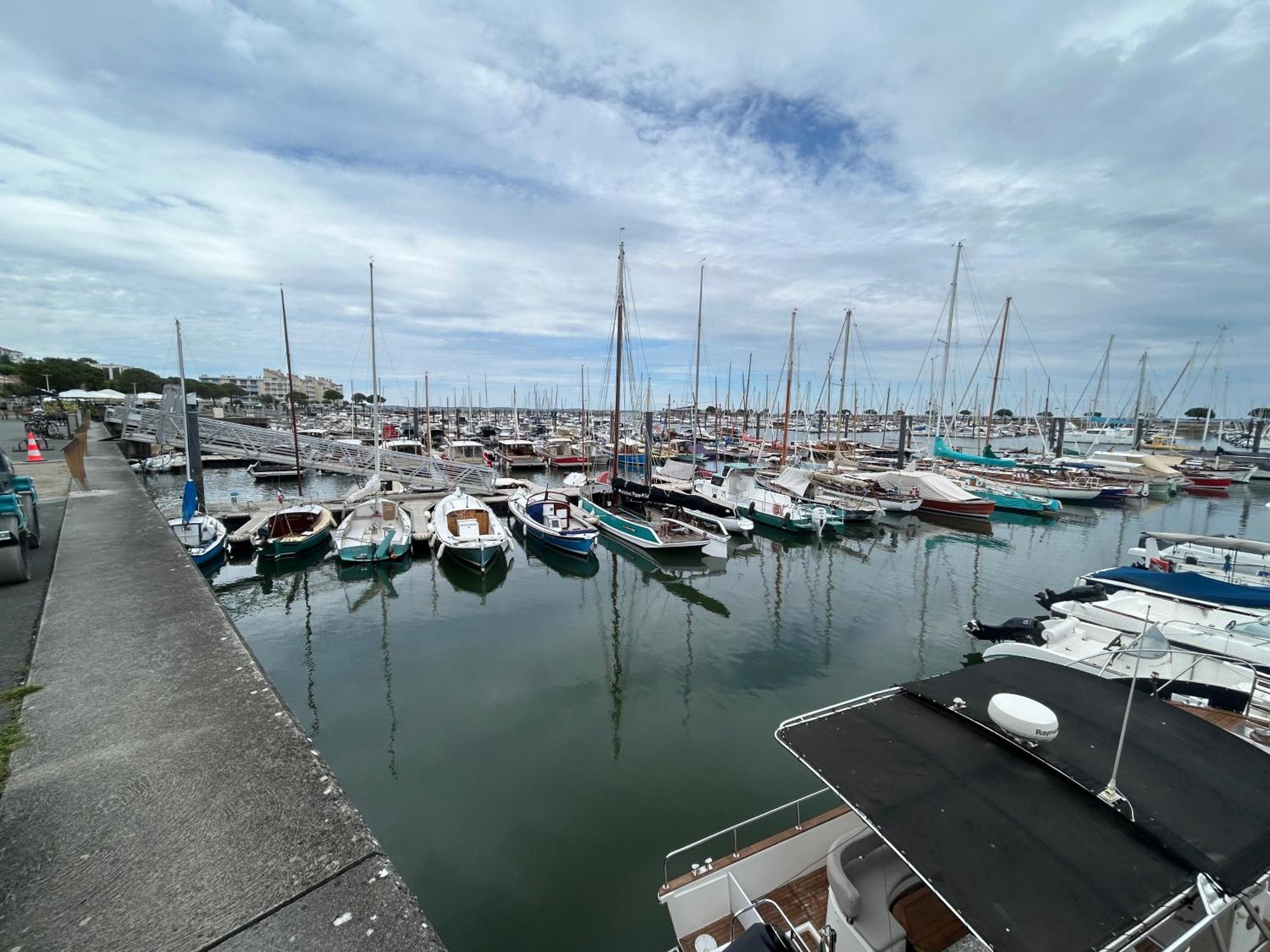 Studio-Cabine, Acces Direct Port Et Plage, Les Pieds Dans L'Eau Arcachon Exterior foto